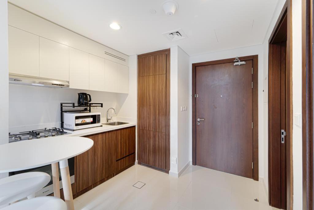 Brand New 1Br- Business Bay - Burj Khalifa View Apartment Dubai Ngoại thất bức ảnh