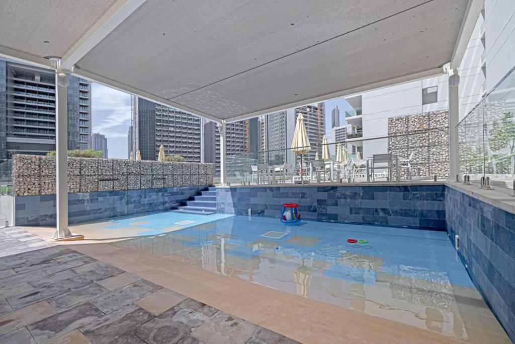 Brand New 1Br- Business Bay - Burj Khalifa View Apartment Dubai Ngoại thất bức ảnh